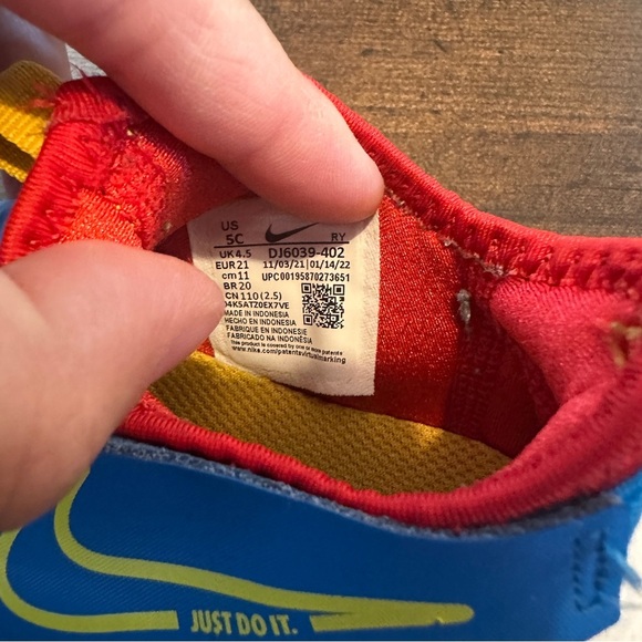 Nike Toddler Baby Flex Runner Blue Yellow Red Pull On Running Shoe Size 5C - Picture 9 of 9